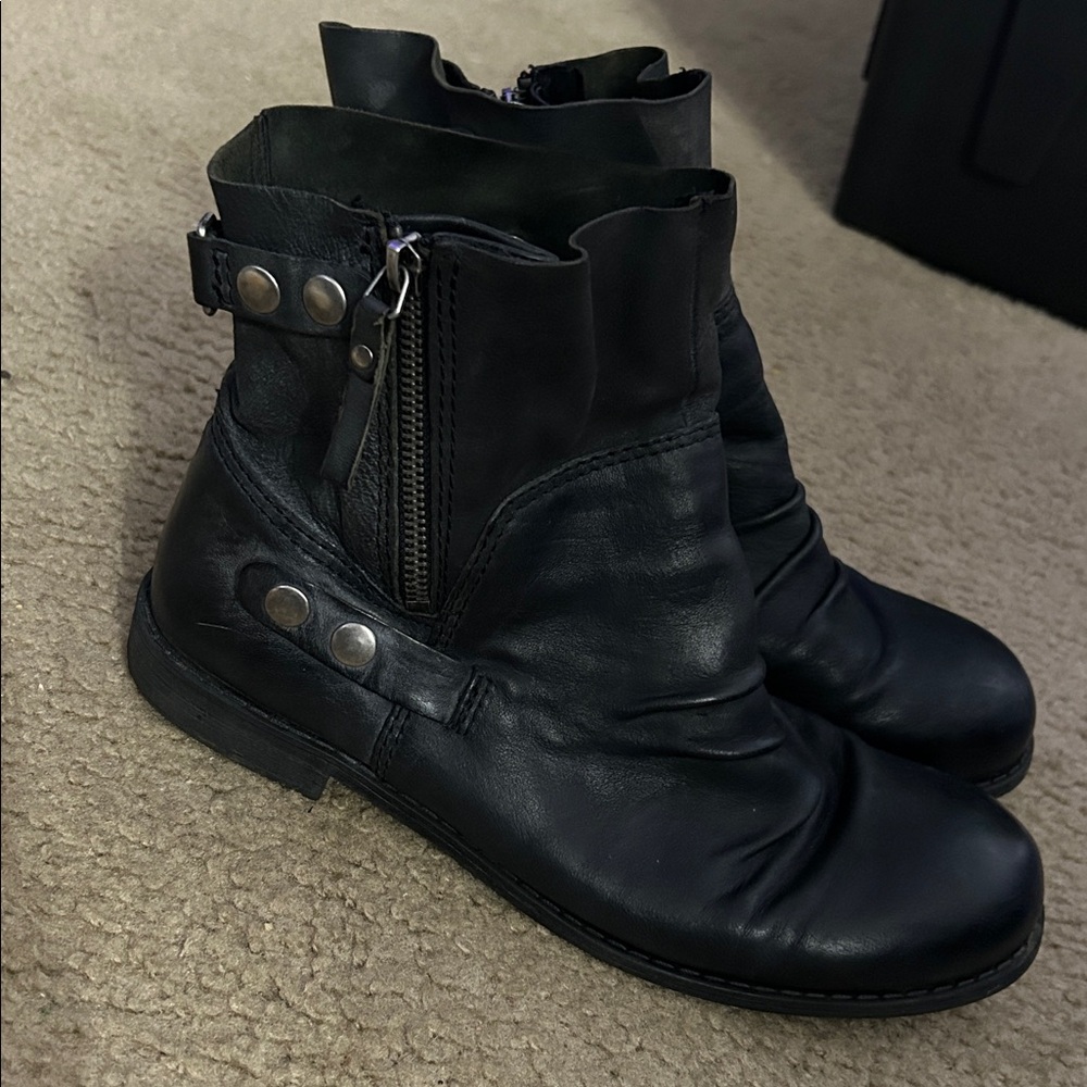 Nine West Leather Distressed Moto boots . Size 10 Black